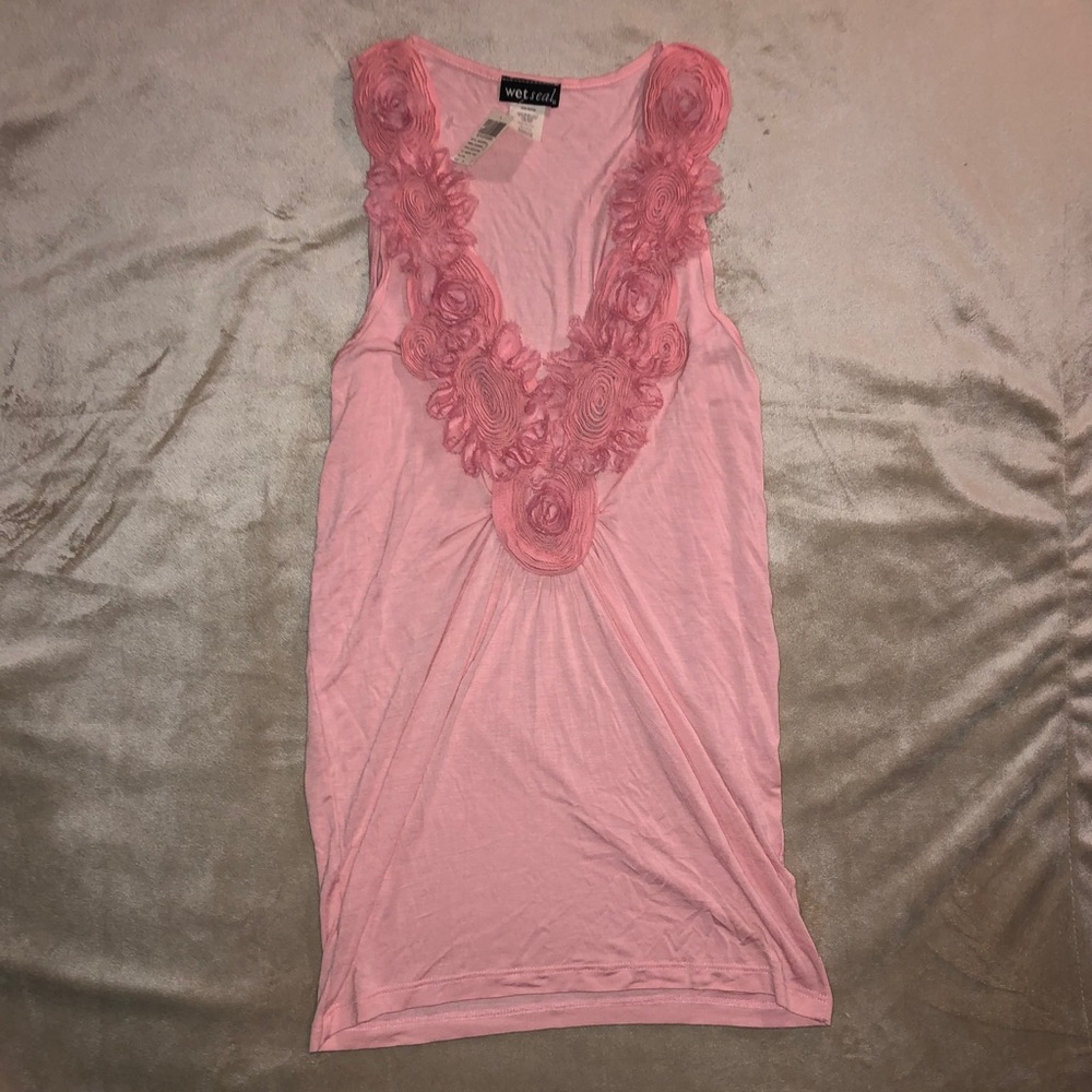 ✨✨MAKE OFFER✨✨Pink Floral Shirt